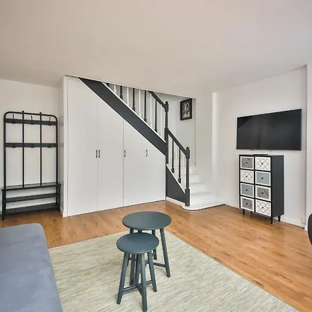 Apartment 2.luxueux Duplex 6/8pers/full Equipped/republique