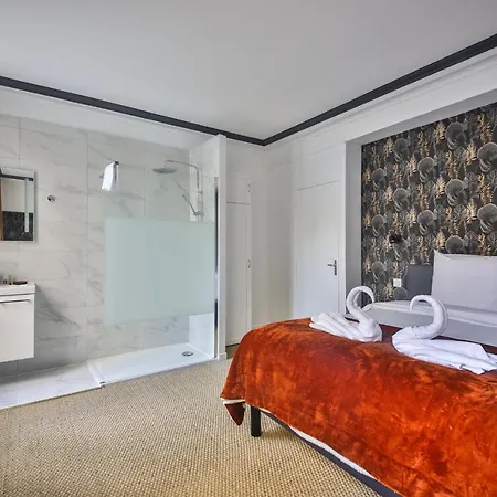 Appartamento 2.luxueux Duplex 6/8pers/full Equipped/république *