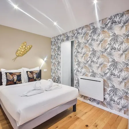 Appartamento 2.luxueux Duplex 6/8pers/full Equipped/république Parigi